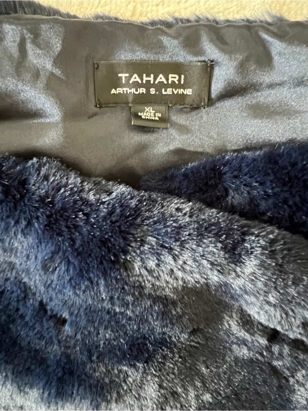 Women's Tahari Faux Fur Navy Shrug